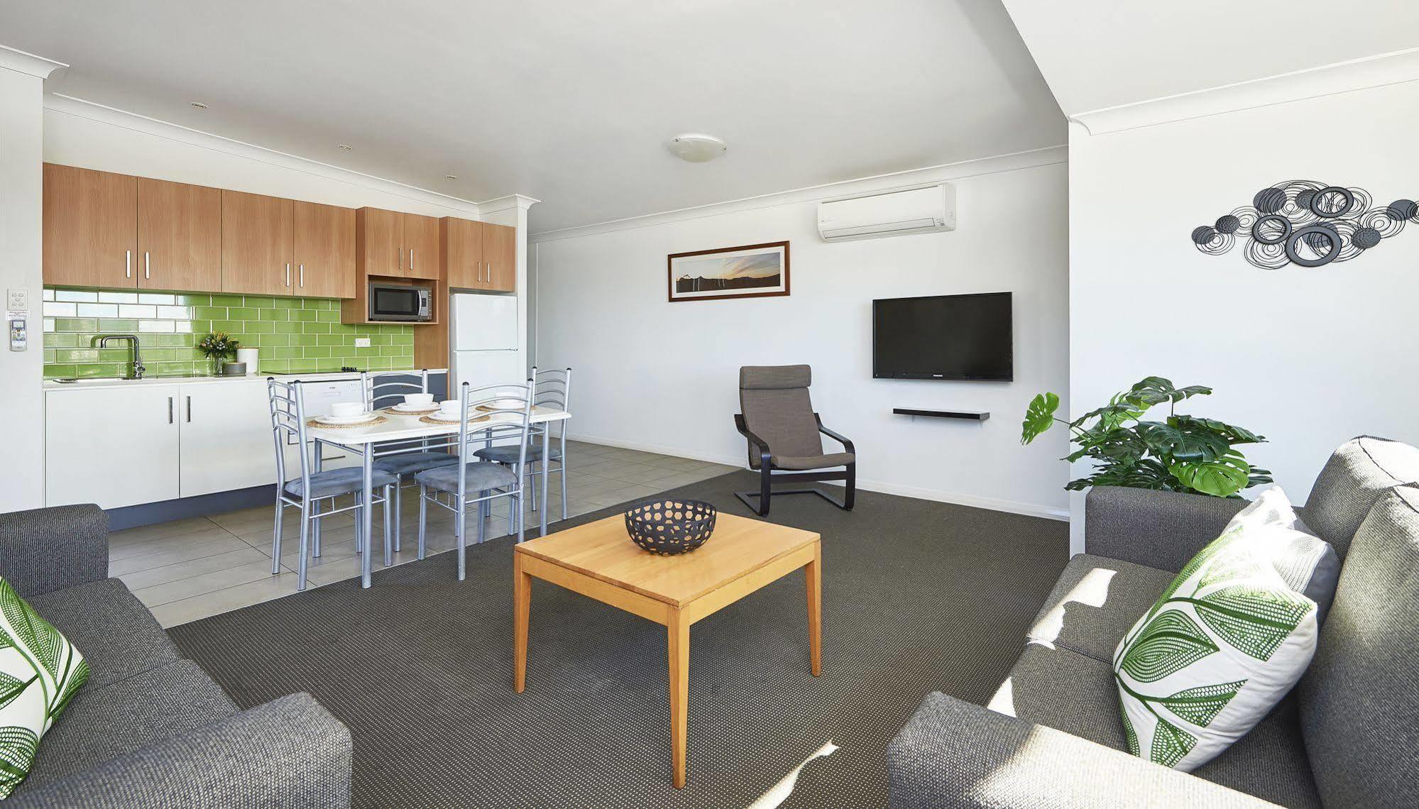 Harbourview Serviced Apartments อัลลาดัลลา ภายนอก รูปภาพ