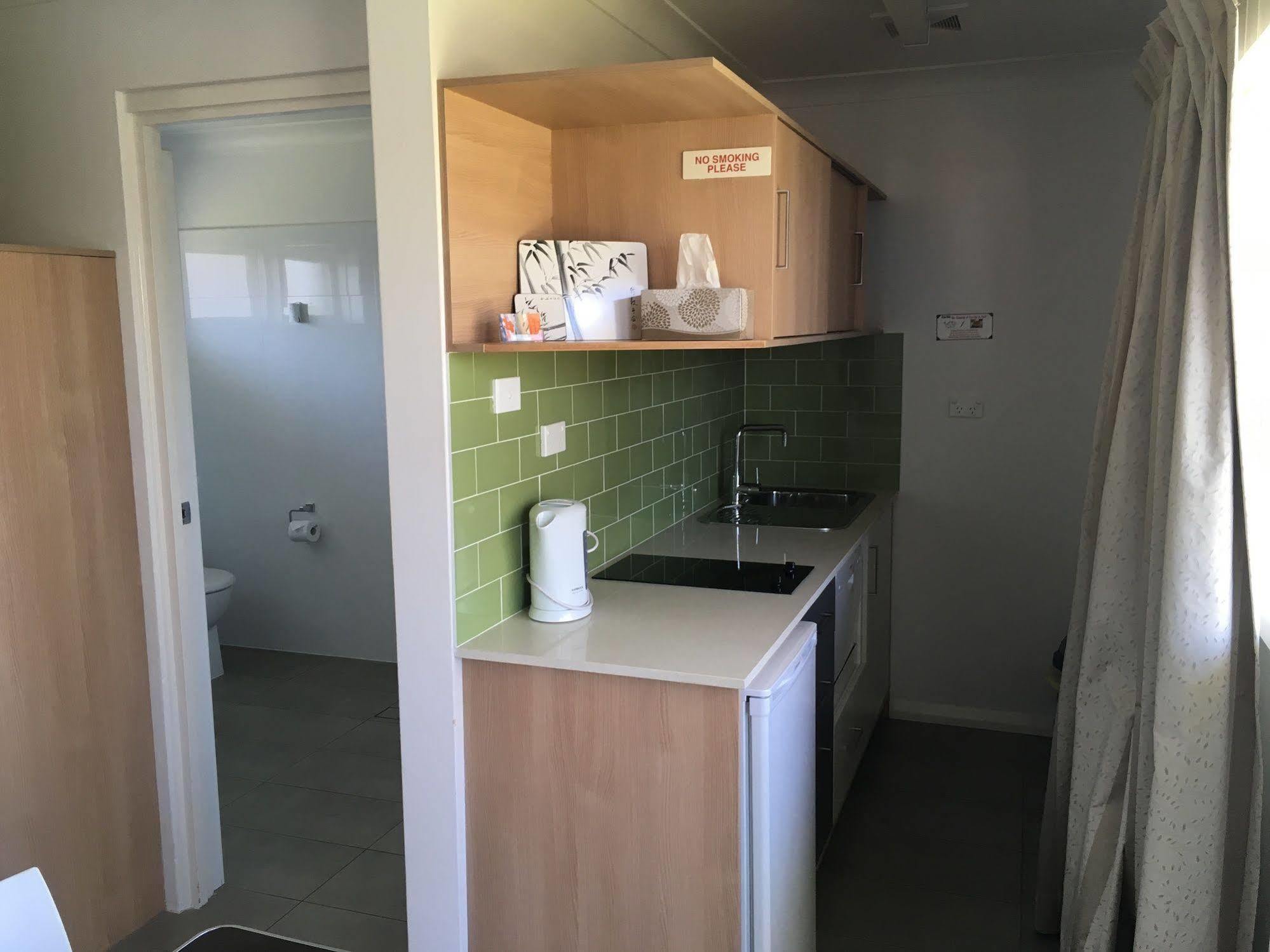 Harbourview Serviced Apartments อัลลาดัลลา ภายนอก รูปภาพ